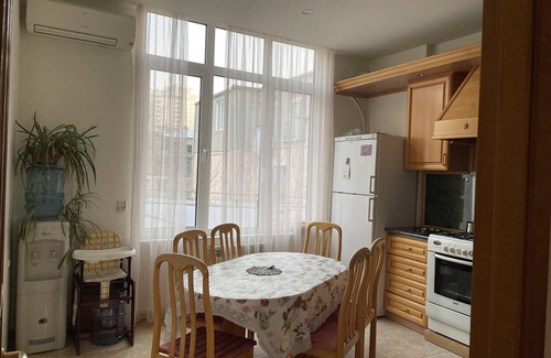Kentron Apartment | Bright & Modern 4BD apartment in Yerevan centern