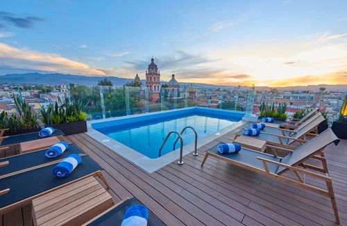 Centro Historico House | Bright & Modern Room in Central San Luis Potosí | Perfect for Exploring Downtown