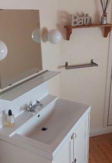 Dundrum House | Bright Open Airy Living in Dublin 14