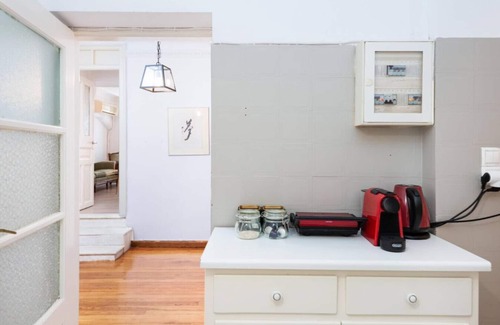 Exarhia Apartment | Bright Open Space Apartment, Peaceful And Unique