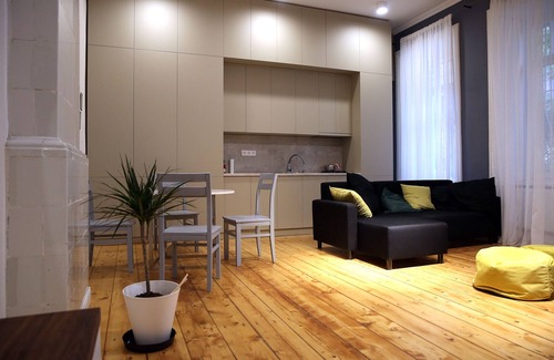 Vera Apartment | Bright & Quiet apt. In the City Center