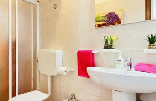 Bibione Lido del Sole Apartment | Bright sea front apartment with balcony