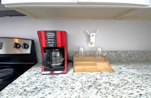 Wilmington Condo | Bright, Spacious, Modern 2BR Luxury Apt UNCW-Beach