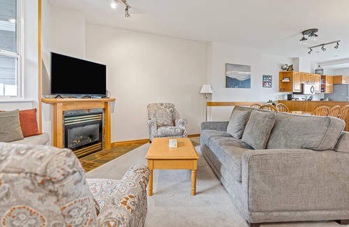 Silver Star Mountain Hotel | Bright & Spacious Property w/Fireplace - Sleeps 13