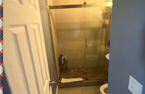 Westlake Apartment | Bright & Spacious Studio Near Downtown LA!