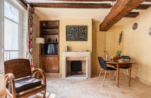 Latin Apartment | Bright Studio - Latin Quarter Sorbonne & Pantheon