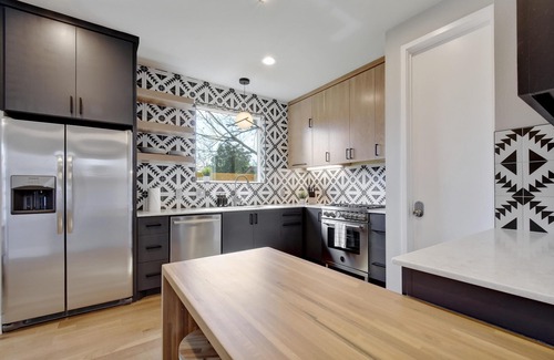 East MLK House | Bright + Stylish Oasis | East ATX, Near Downtown