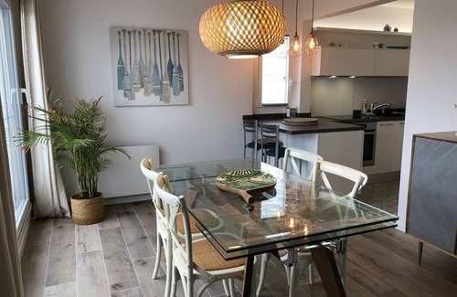 Arcachon Apartment | Bright T2 pool view parking wifi