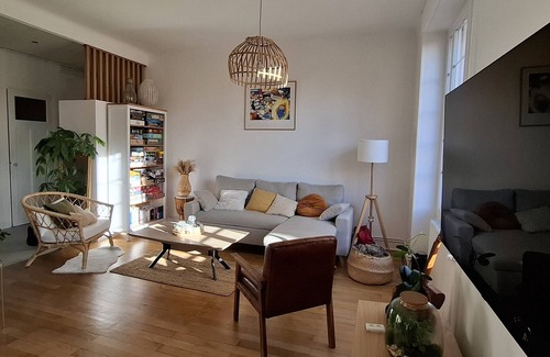 Croix Rousse Apartment | Bright T3 near park