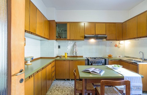 Mandello del Lario Villa | Bright villa with lake view, can accommodate up to 6 people.The property is located in a residential area of Mandello del Lario, a town on the shores of the Lecco branch of Lake Como.The area is ideal for both relaxing stays and trekking lovers. Nearby t