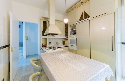 Pescara Apartment | Bright villa of about 190 sqm located on two floors (stairs to access), can comfortably accommodate 4 people.The accommodation is located in San Silvestro, a very quiet residential district a few steps from the sea, equipped with all the main services: b