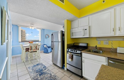 Crescent Beach Condo | Brightly colored oceanfront two-bedroom unit | Carolina Reef - 507