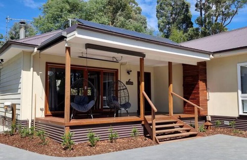 Marysville House | Brighton Falls - Just a short stroll to Township..