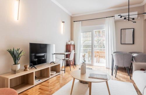 Exarhia Apartment | Brilliant 2BR Apartment in Exarchia by UPSTREET