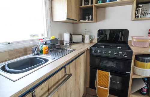 Hopton on Sea House | Brilliant 8 berth caravan for hire at Haven Hopton in Norfolk ref 80020F