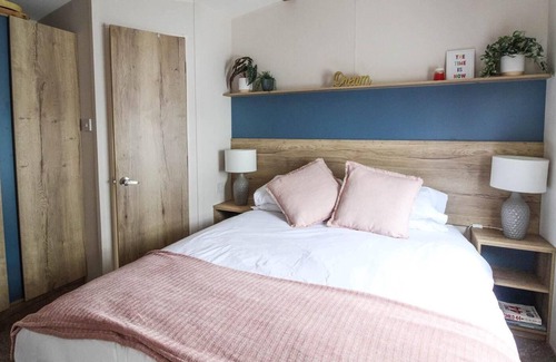Hopton on Sea House | Brilliant 8 berth caravan for hire at Haven Hopton in Norfolk ref 80020F