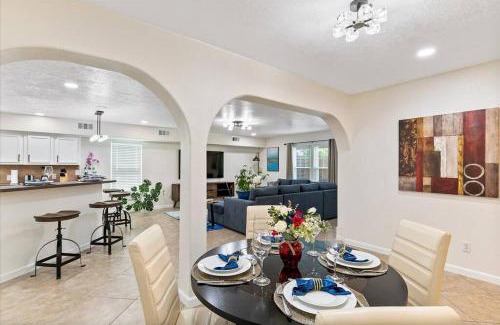 MacGregor House | Bring the Crew! 4BR Luxe Pad, Backyard Magic & City at Your Door