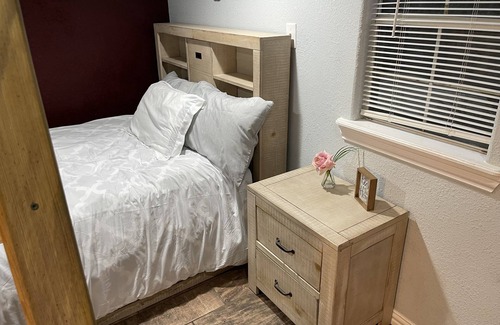 Brazoria Cabin | Bring the family and relax in one our cabins close tothe river!