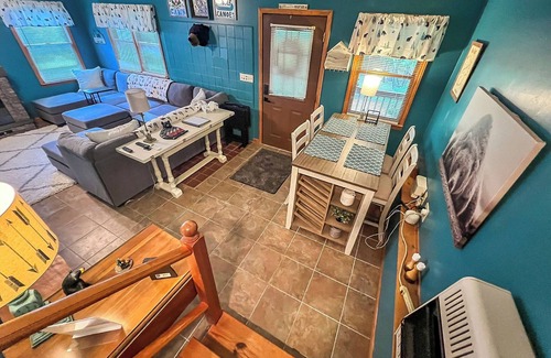 Todd Cabin | Bring the Pup to Bear Necessities! Pet-Friendly, Perfect for Sept Adventures
