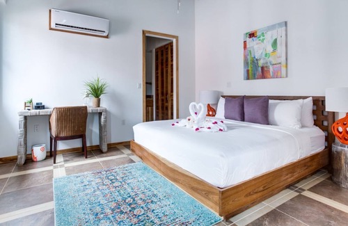 Placencia Apartment | Brisa Oceano Resort 3 Bedroom Beach Suite