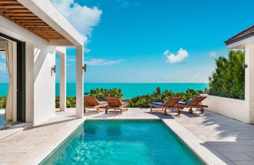 Long Bay Villa | Brise De Mer 2 BR Villa - Beachfront