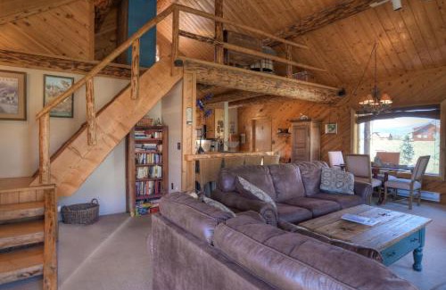 Creede Apartment | Bristol Head Acres Rustic Cabin