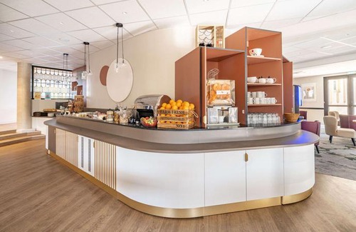 Saint-Sylvain-d'Anjou Hotel | Brit Hotel Angers Parc Expo - L'Acropole
