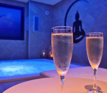Lecousse Hotel | Brit Hotel Piscine & Spa - Fougères