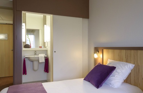 Reims Hotel | Brit Hotel Reims Croix Blandin