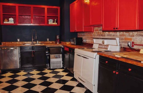 Downtown Nashville House | Broadway Penthouse: Stadium View