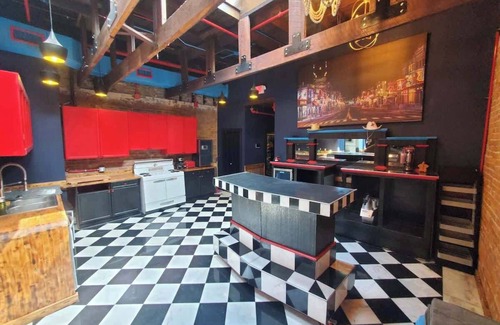 Downtown Nashville House | Broadway Penthouse: Stadium View