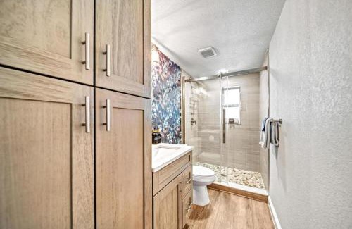 Siesta Key House | Bromiscus 2br Suite Amazing Pool, Games