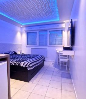 Bron Apartment | Bron centre appartement meublé avec jacuzzi
