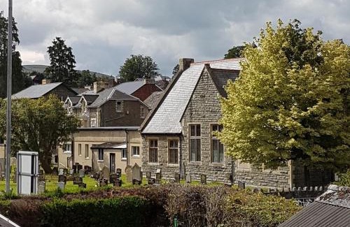 Builth Wells House | Bronwye