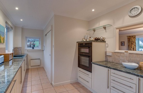 Branscombe House | Brook House - Three Bedroom House, Sleeps 5