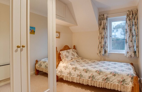 Branscombe House | Brook House - Three Bedroom House, Sleeps 5