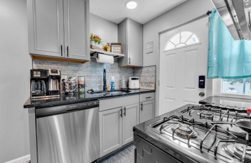 Brooklyn House | Brooklyn Townhome 9 Miles to Downtown