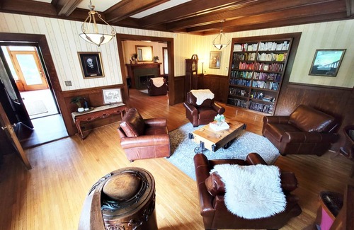 Endion Hotel | Brookside Suite GG Barnum Mansion By Heirloom Vacations