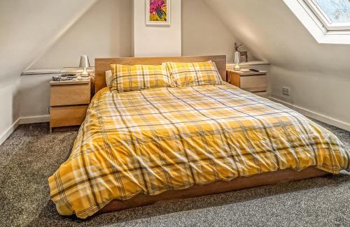 Newtonmore House | Broom Cottage