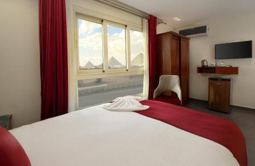 Kafrat al Jabal Hotel | Brothers Pyramids View