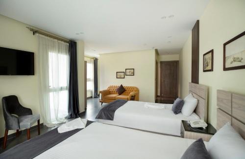 Kafrat al Jabal Hotel | Brothers Pyramids View