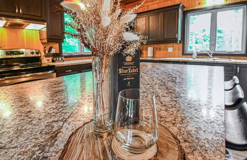 Brownsburg-Chatham Cottage | Brown Bear Lodge CITQ 296775