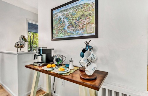 North Shore House | Brown Dog`s Bluff - SML