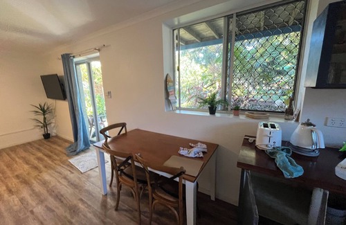 Brunswick Heads Apartment | Bruns Garden View Apartment ~ Spacious & Close to the Beach ~ Monthly Discounts