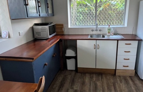 Brunswick Heads Apartment | Bruns Garden View Apartment ~ Spacious & Close to the Beach ~ Monthly Discounts