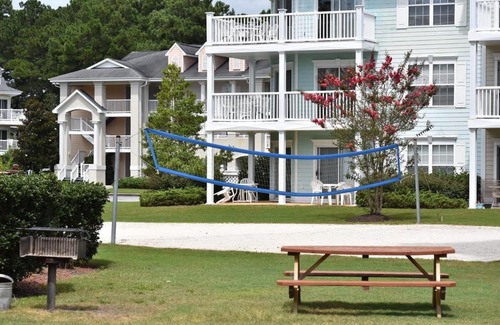 Calabash Apartment | Brunswick Plantation Studio Home 407L with Onsite Golf Course and Pools studio