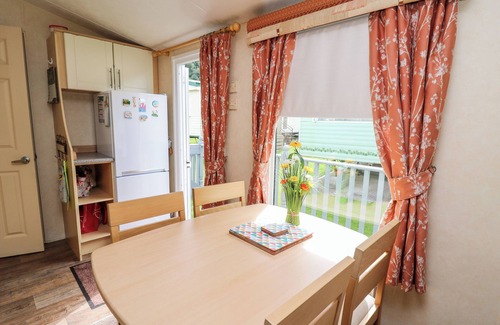 Aberystwyth Cottage | BRYN VISTA, family friendly, country holiday cottage in Aberystwyth