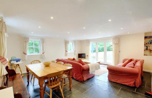 Llangranog House | Brynllin Llangrannog