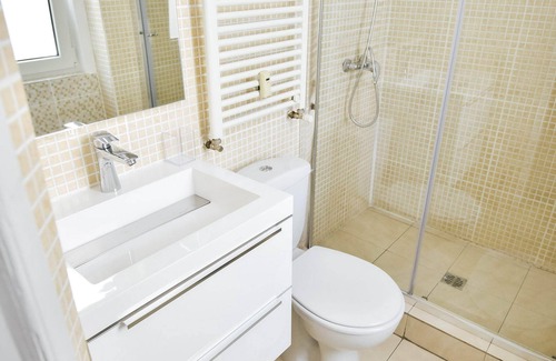 Bucharest City-Centre Apartment | Bucharest Wander - Queen Elisabeth Superior Two Bedroom Apartment