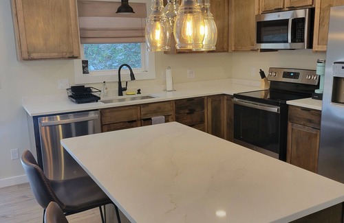 Kerr House | Buckeye Haven Retreat whole house